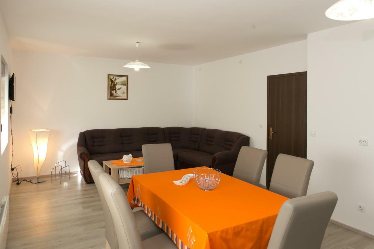 Apartman Lori Otočac Exterior foto