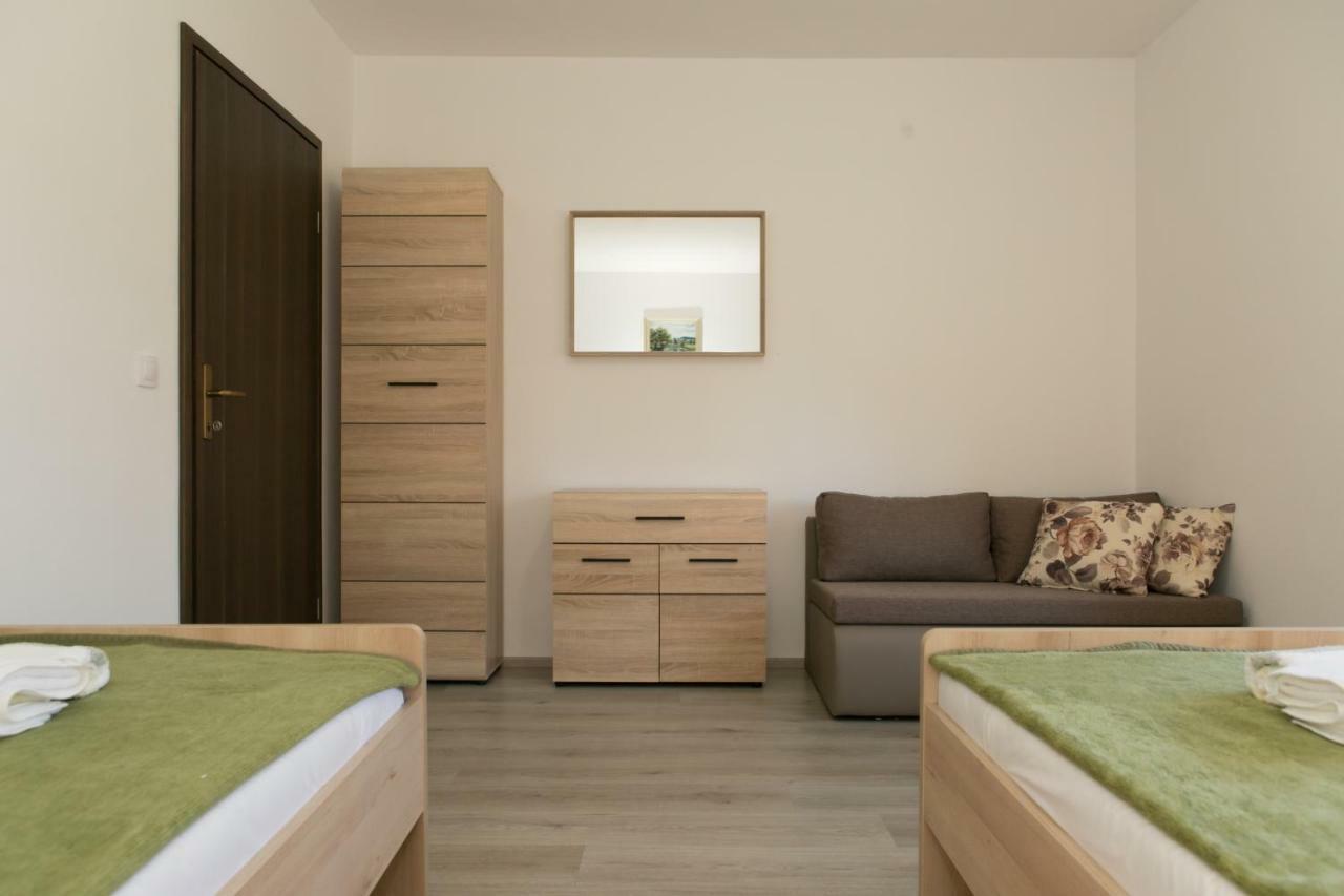 Apartman Lori Otočac Exterior foto